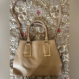 Women shoulder bag tan